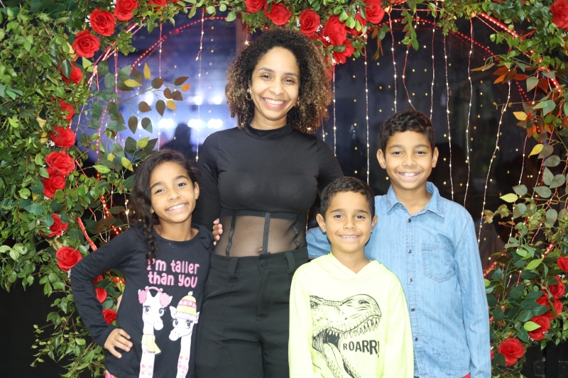 Noticia csm-realizou-super-sexta-especial-em-homenagem-ao-dia-das-maes-com-a-banda